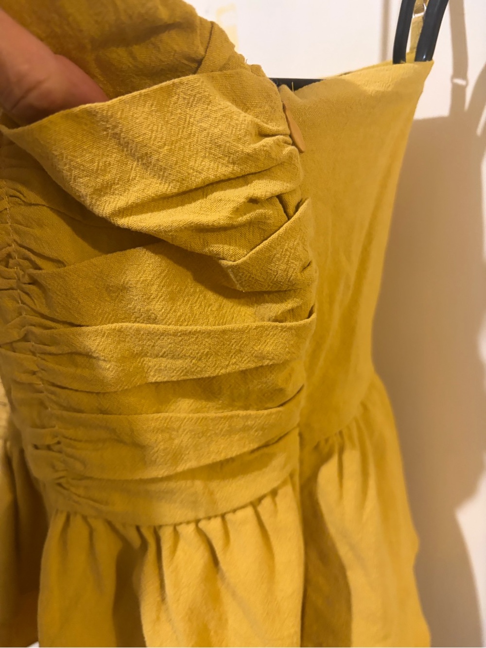 Essue Mustard Ruched Peplum Cami Top - Women - Picture 4 of 8